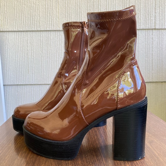 Madden Girl Platform Boots - Picture 4 of 7